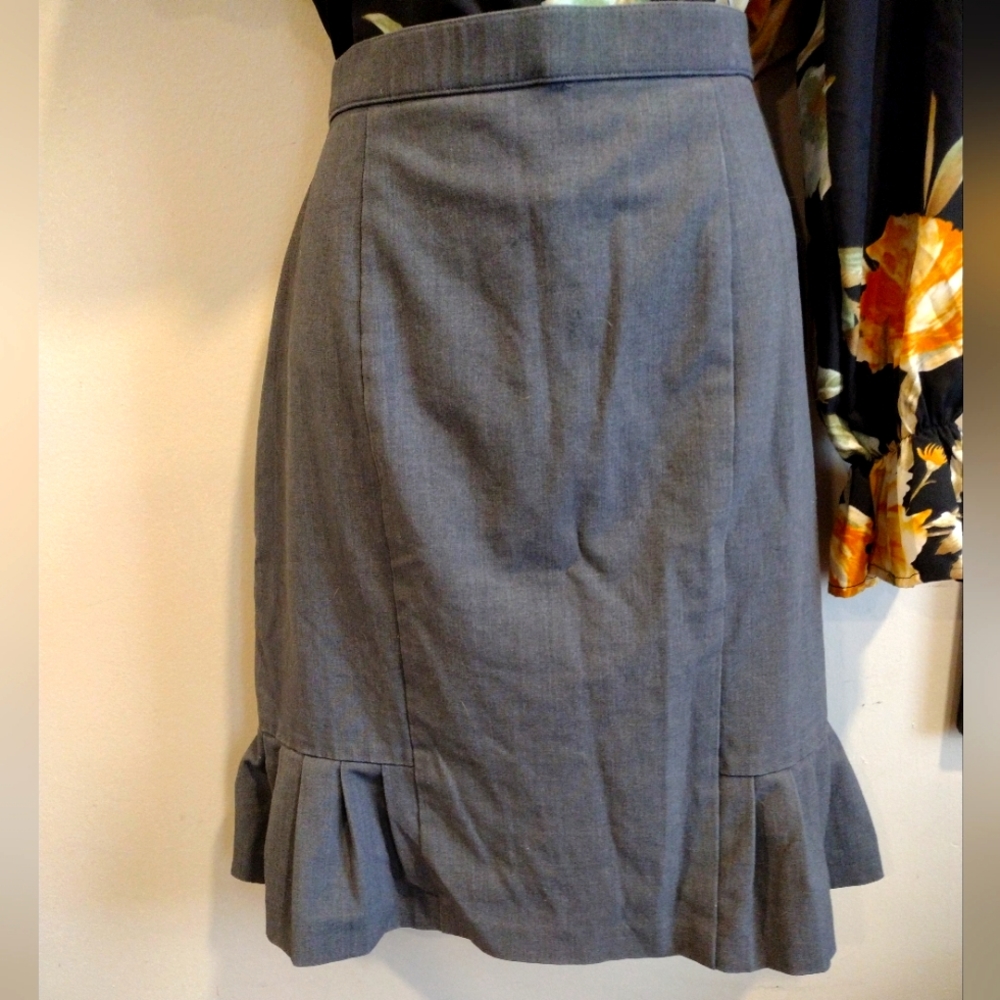 Grey Tulip Office Professional Fitted Midi Skirt